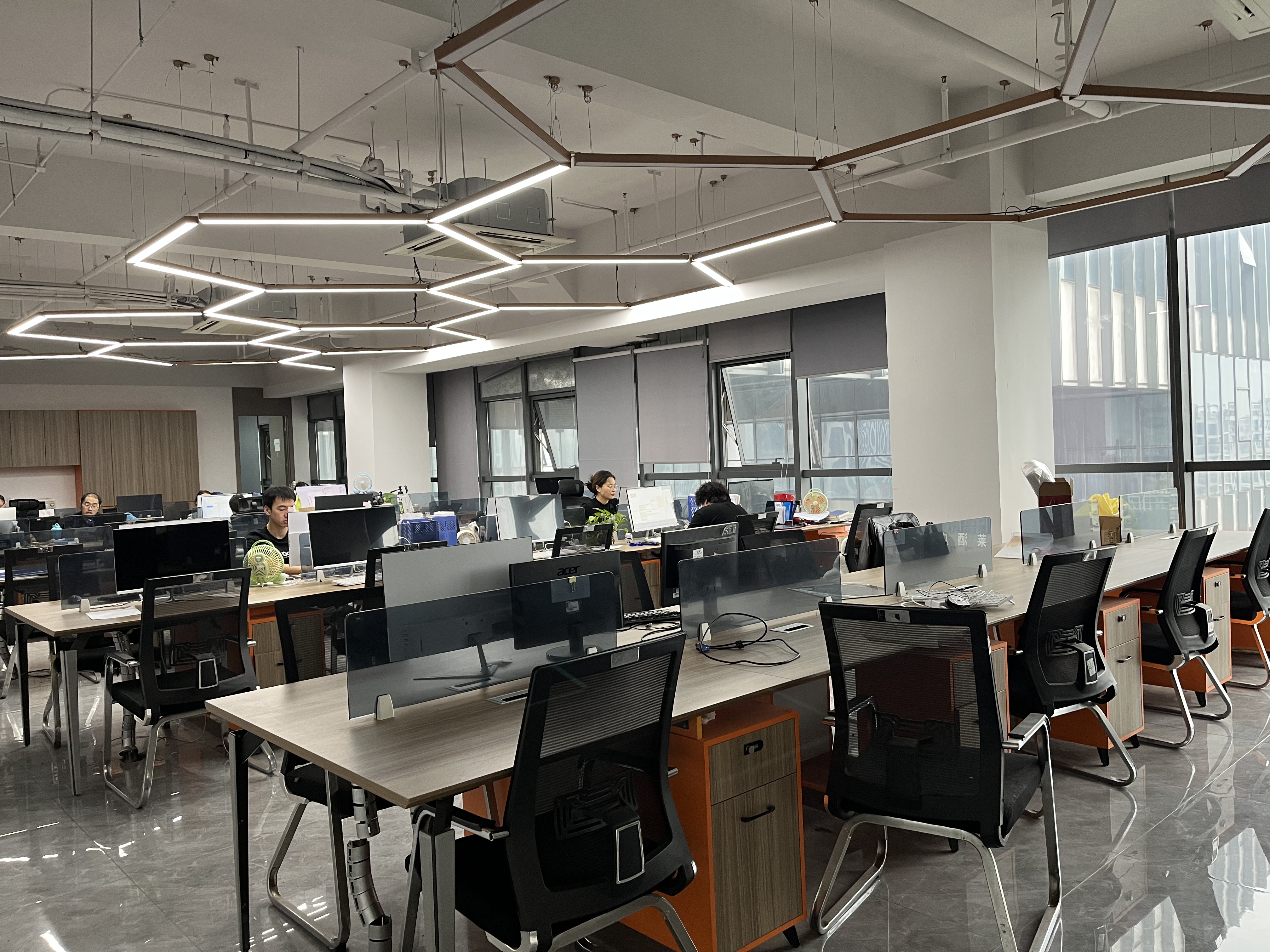 辰之易办公环境